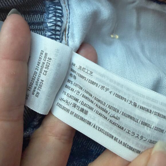 Abercrombie & Fitch 90s Straight Ultra High Rise Jeans Size 29L - Picture 5 of 5